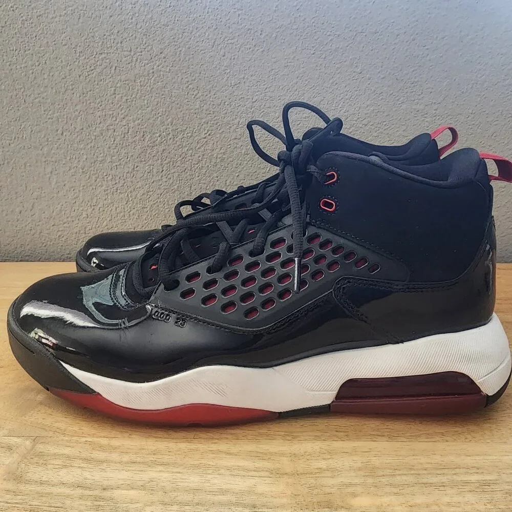 Air Jordan Maxin 200 Black Red Jumpman Basketball Sneakers CD6123 001 Mens 12